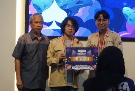 Mahasiswa DTETI UGM Juara 1 Kategori Umum di UBAYA Bridge Competition X