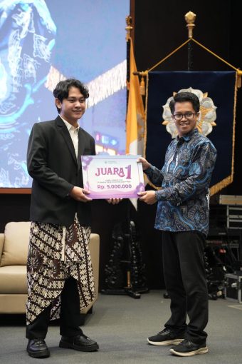 Mahasiswa DTETI Raih Juara 1 dalam Kompetisi 3-Minutes Talk FT UGM